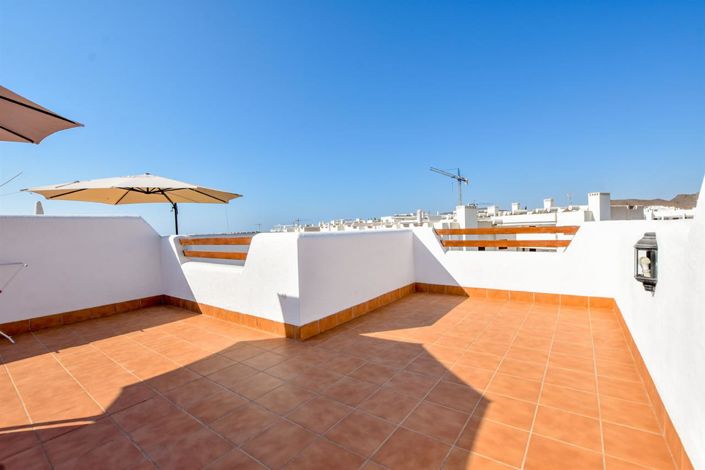 Image No.15-1 Bed Property for sale
