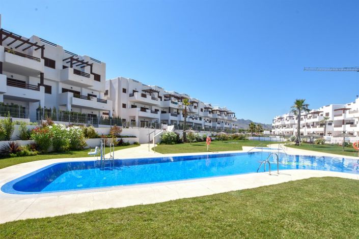 Image No.2-1 Bed Property for sale