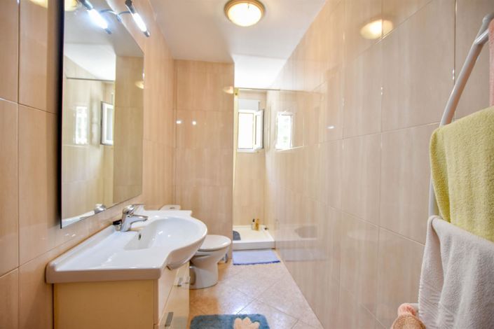 Image No.28-6 Bed Villa for sale