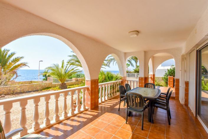 Image No.3-6 Bed Villa for sale