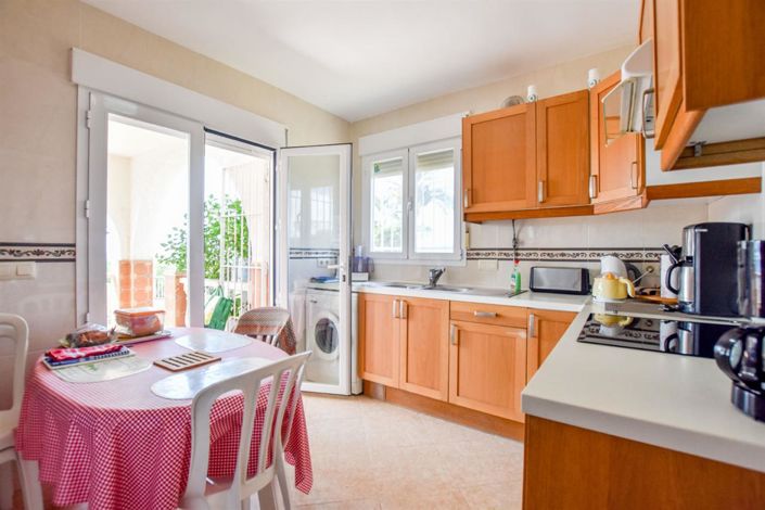 Image No.34-6 Bed Villa for sale