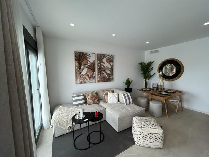 Image No.27-3 Bed Villa for sale