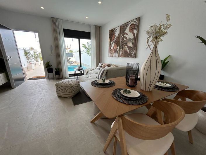 Image No.28-3 Bed Villa for sale