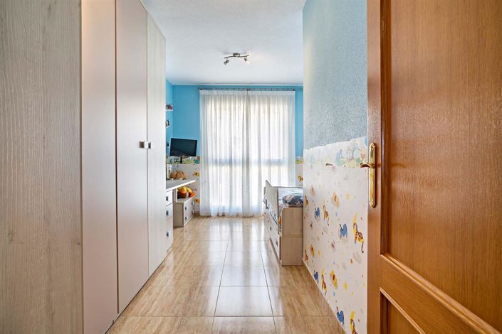 Image No.23-4 Bed Property for sale