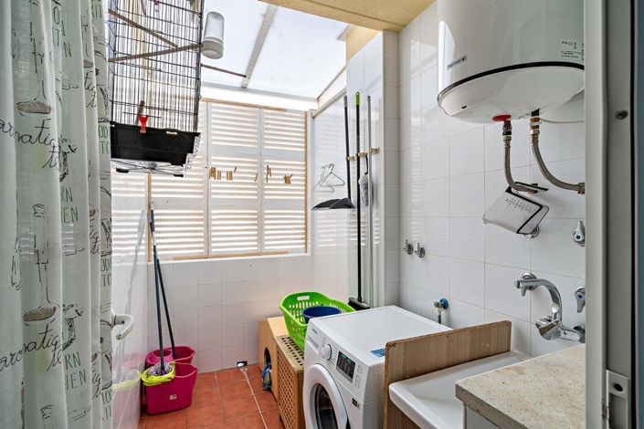 Image No.26-4 Bed Property for sale