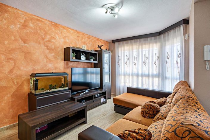 Image No.3-4 Bed Property for sale