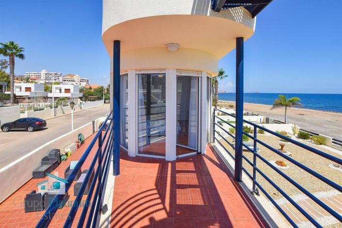 Image No.20-3 Bed Property for sale