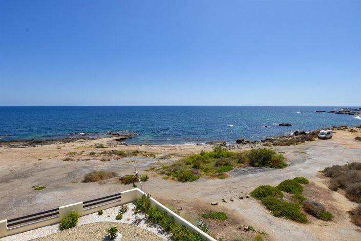 Image No.21-3 Bed Property for sale