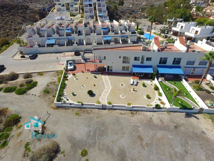 Image No.24-3 Bed Property for sale