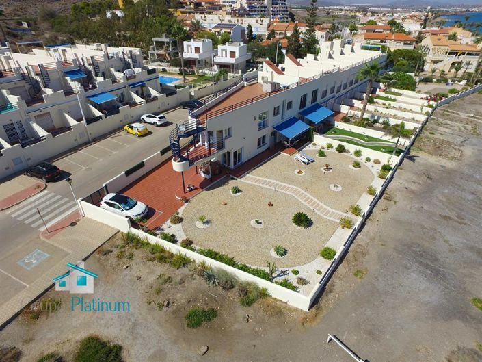 Image No.30-3 Bed Property for sale