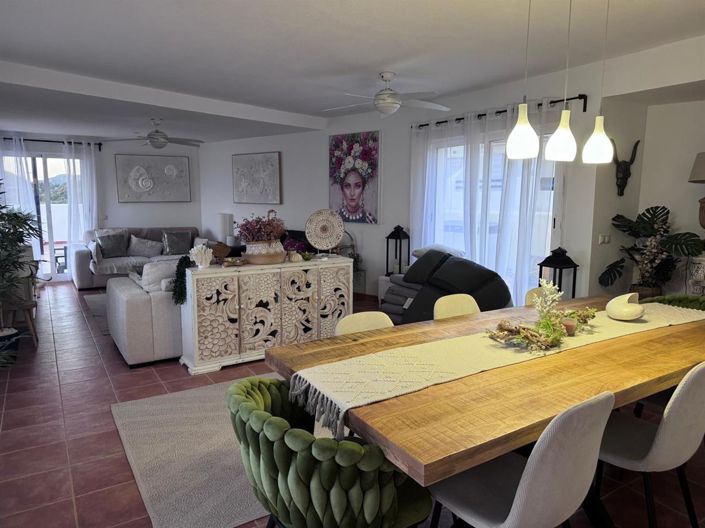 Image No.7-3 Bed Property for sale