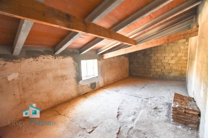 Image No.10-4 Bed Villa for sale