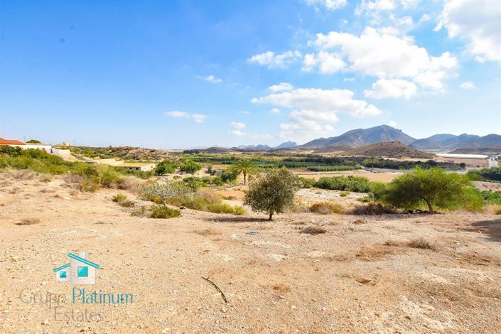 Image No.3-4 Bed Villa for sale