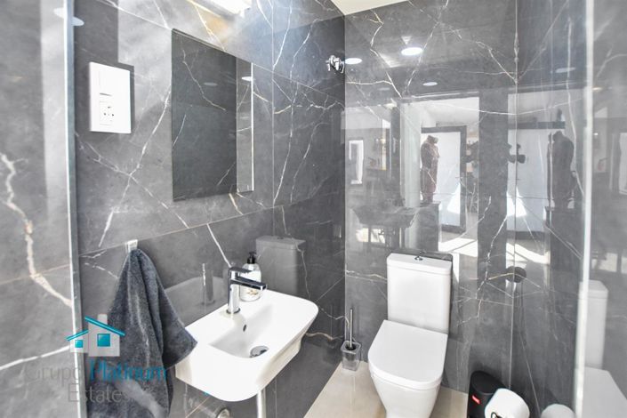 Image No.18-3 Bed Villa for sale