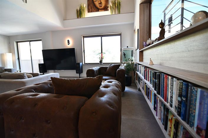 Image No.18-6 Bed Villa for sale