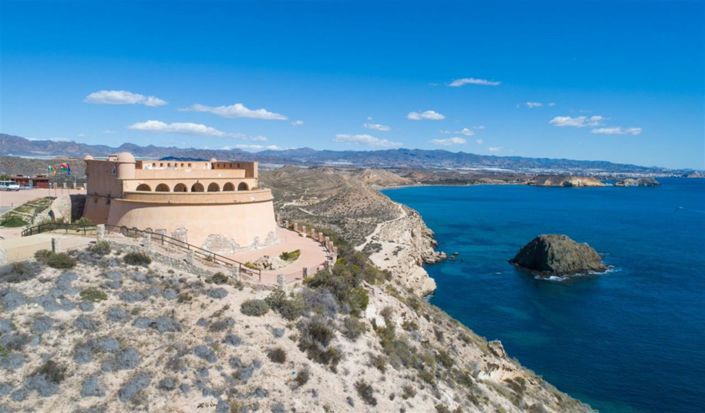 Image No.30-3 Bed Property for sale