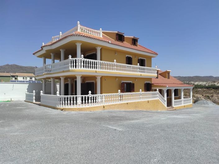 Image No.2-Villa de 10 chambres à vendre à Almeria