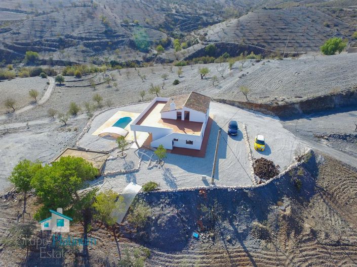Image No.1-5 Bed Villa for sale