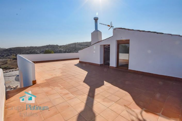 Image No.17-5 Bed Villa for sale