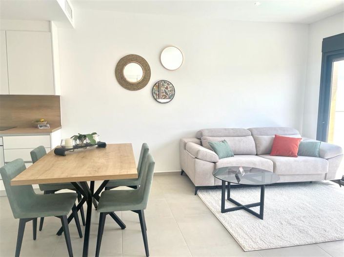 Image No.5-2 Bed Property for sale