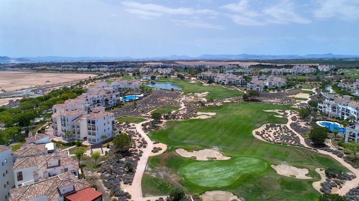 Image No.27-3 Bed Property for sale