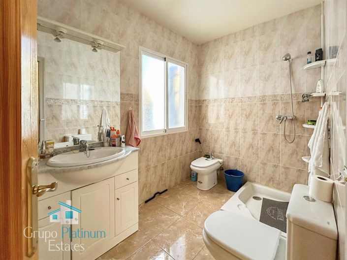 Image No.13-2 Bed Villa for sale