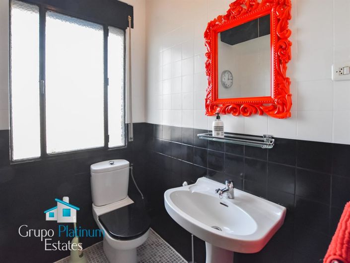 Image No.19-Villa de 6 chambres à vendre à Costa Tropical