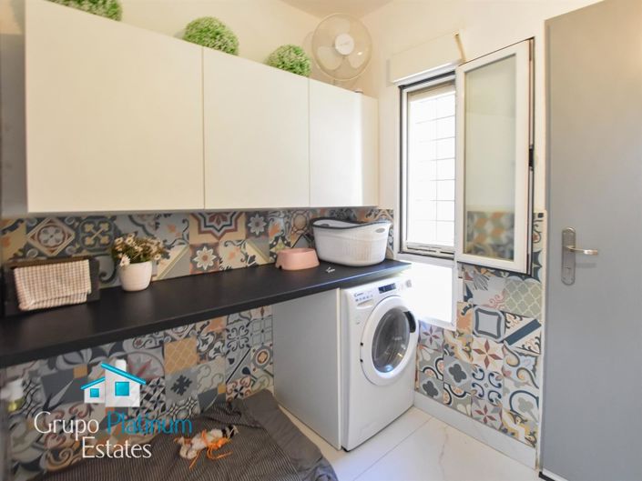 Image No.32-4 Bed Villa for sale