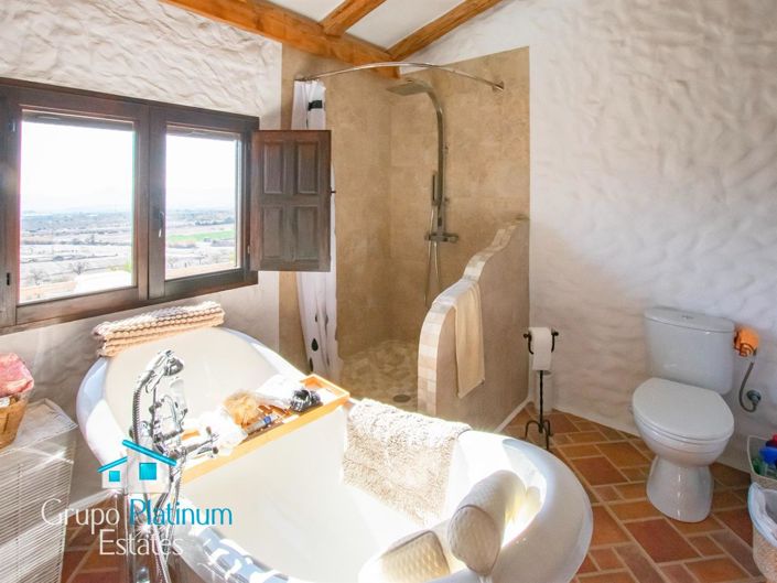 Image No.23-4 Bed Villa for sale