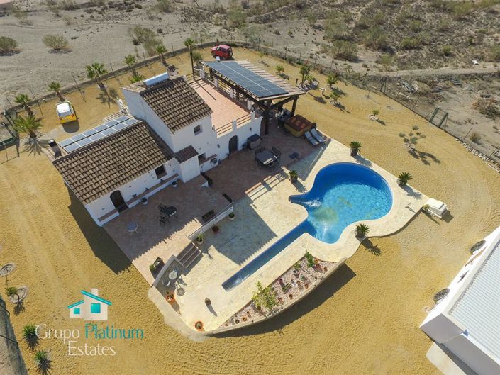 Image No.28-4 Bed Villa for sale