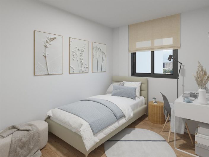 Image No.19-3 Bed Property for sale