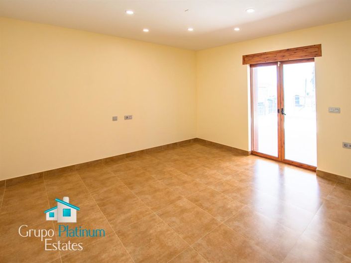 Image No.17-5 Bed Villa for sale