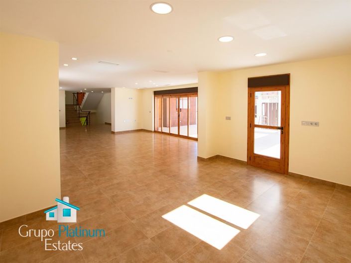 Image No.23-5 Bed Villa for sale