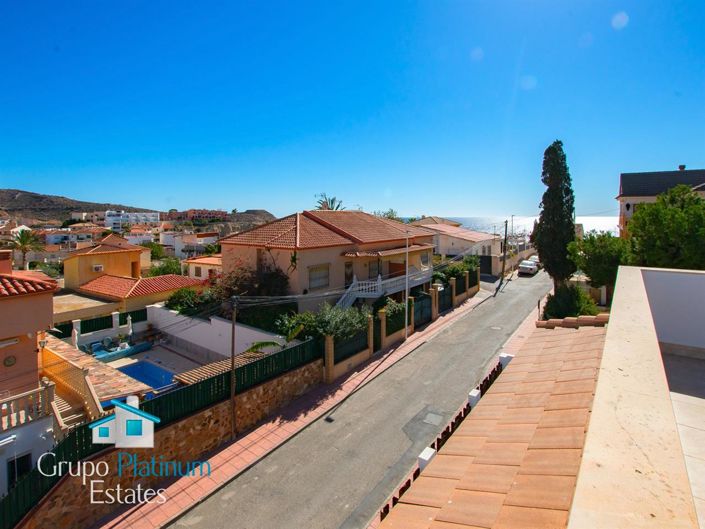 Image No.27-5 Bed Villa for sale