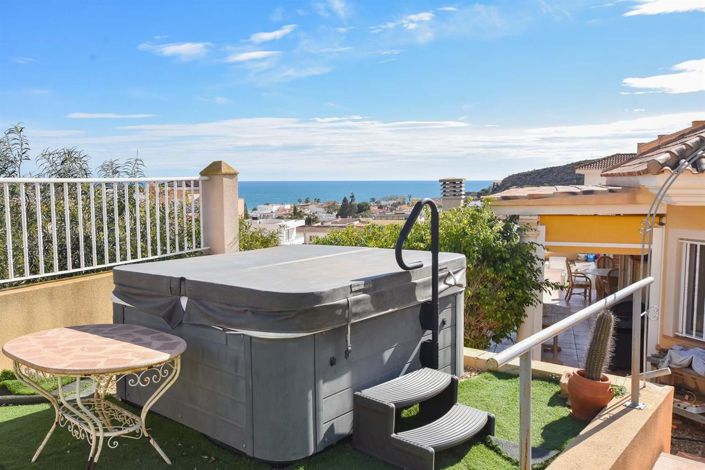 Image No.1-2 Bed Villa for sale