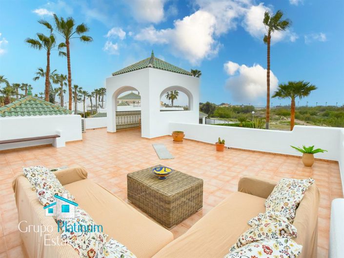 Image No.1-Villa de 3 chambres à vendre à San Juan De Los Terreros