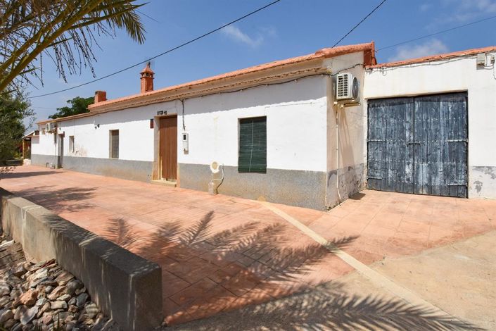 Image No.1-5 Bed Villa for sale