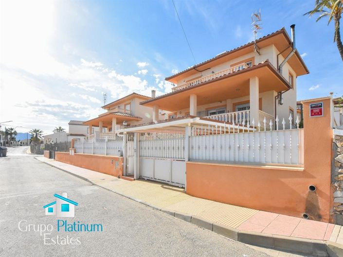 Image No.20-4 Bed Villa for sale