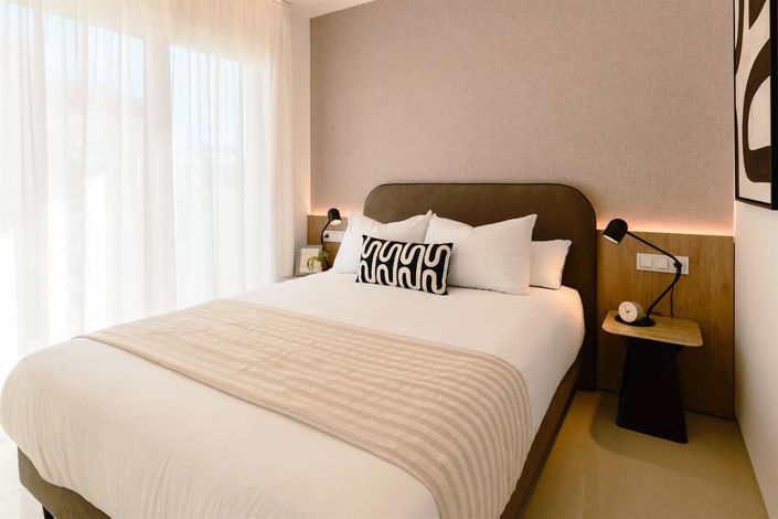 Image No.11-3 Bed Property for sale