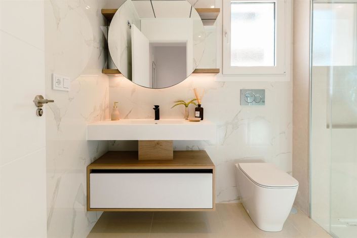 Image No.16-3 Bed Property for sale