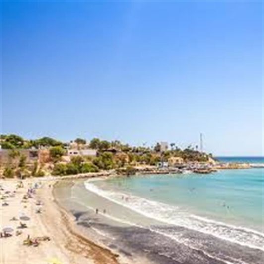 Image No.38-3 Bed Property for sale