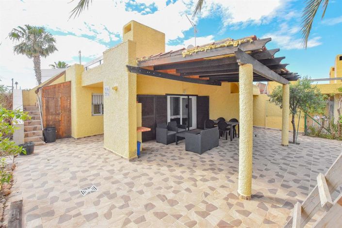 Image No.1-2 Bed Villa for sale