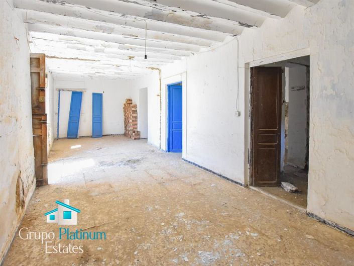 Image No.4-1 Bed Villa for sale