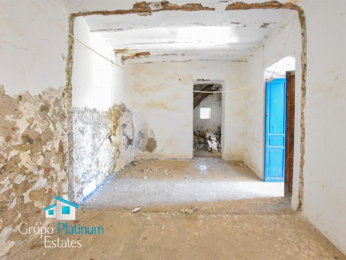 Image No.5-1 Bed Villa for sale