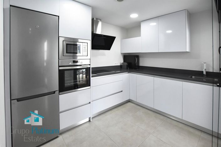 Image No.7-3 Bed Property for sale