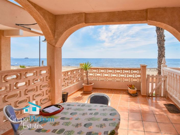 Image No.1-5 Bed Property for sale