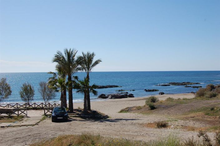 Image No.12-3 Bed Villa for sale