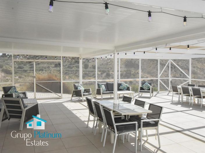 Image No.12-5 Bed Villa for sale