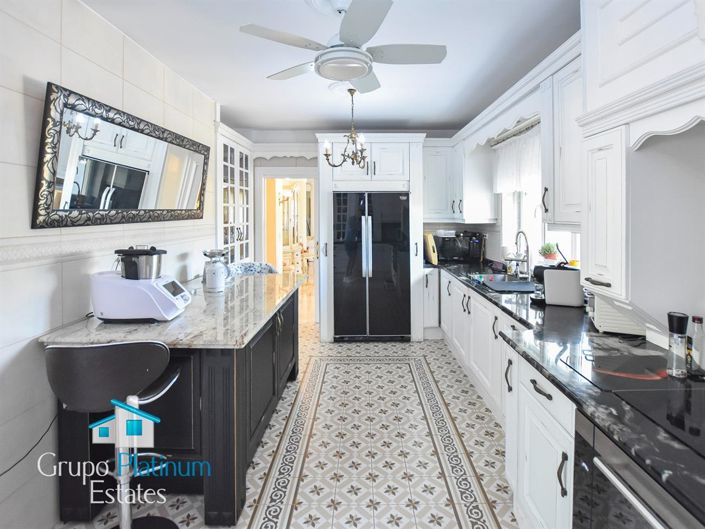 Image No.11-3 Bed Villa for sale