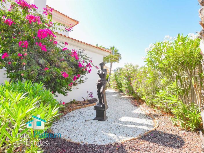 Image No.30-3 Bed Villa for sale